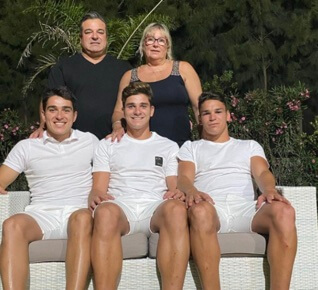 Julian Alvarez with his parents and siblings 